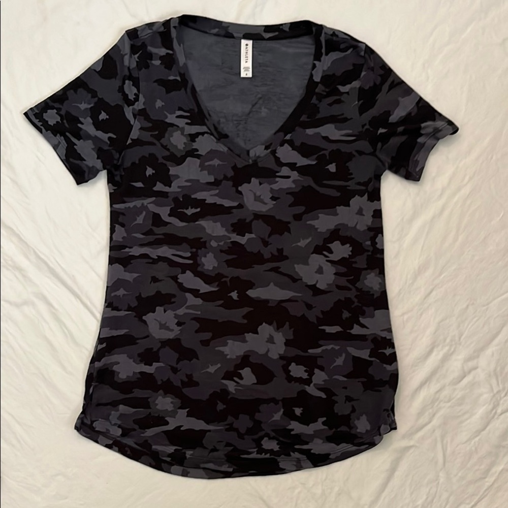Athleta Black and Gray Camo V-Neck Tee split sides. Used condition. Size Small